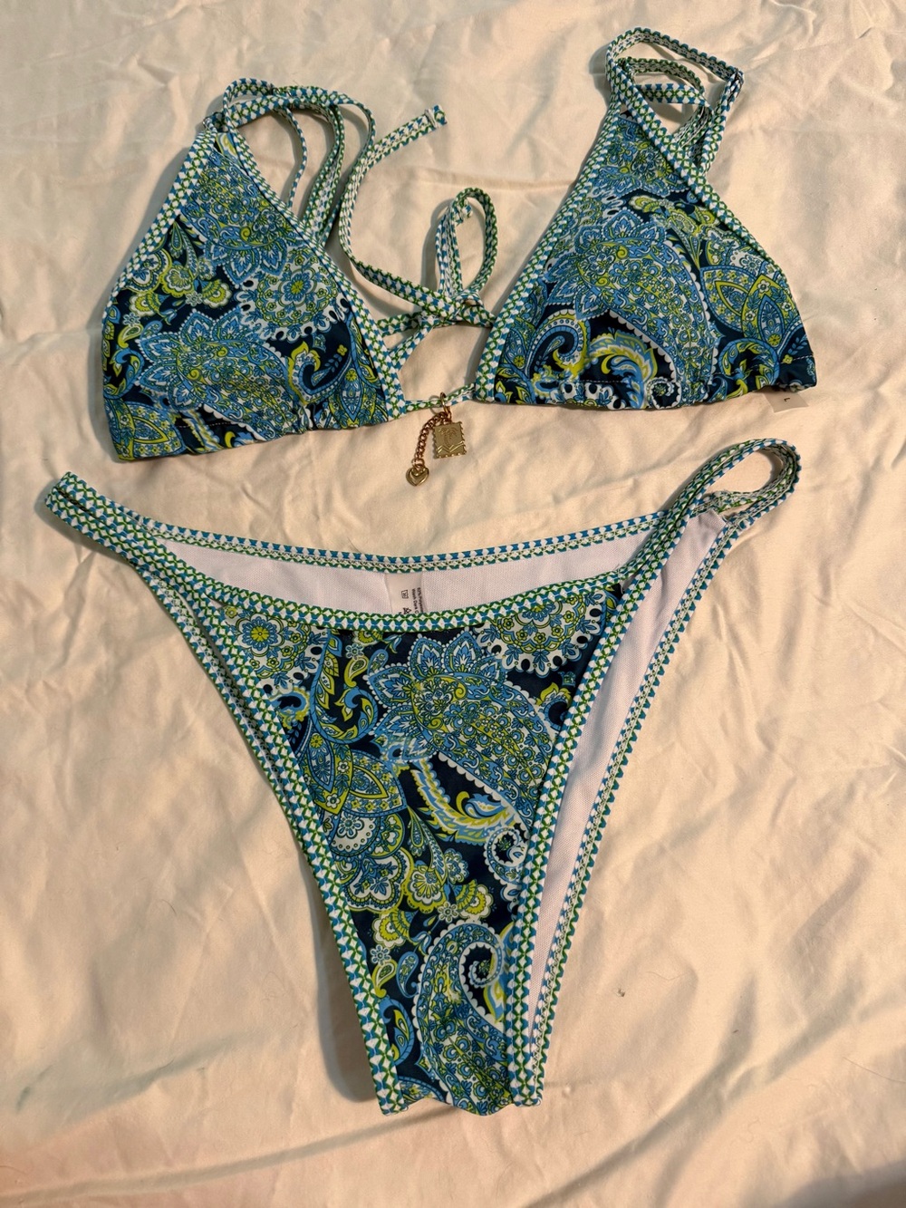 SHEIN Paisley Print Triangle Bikini Set